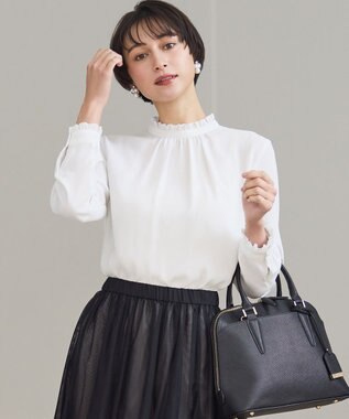 VERY掲載】バックサテンアムンゼン フリルデザインシャツ / 23区