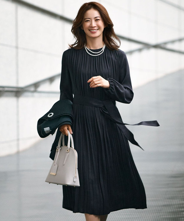 洗える】クリスタルアムンゼン プリーツワンピース / 23区