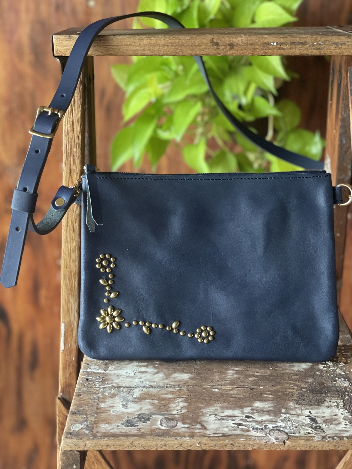 オーダー メイド スタッズ レザーバック – Crossed Arrows｜クロッシー