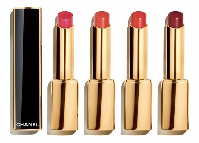 10/18発売＞ホリデー限定品【シャネル】特別な刻印も美しいポイント