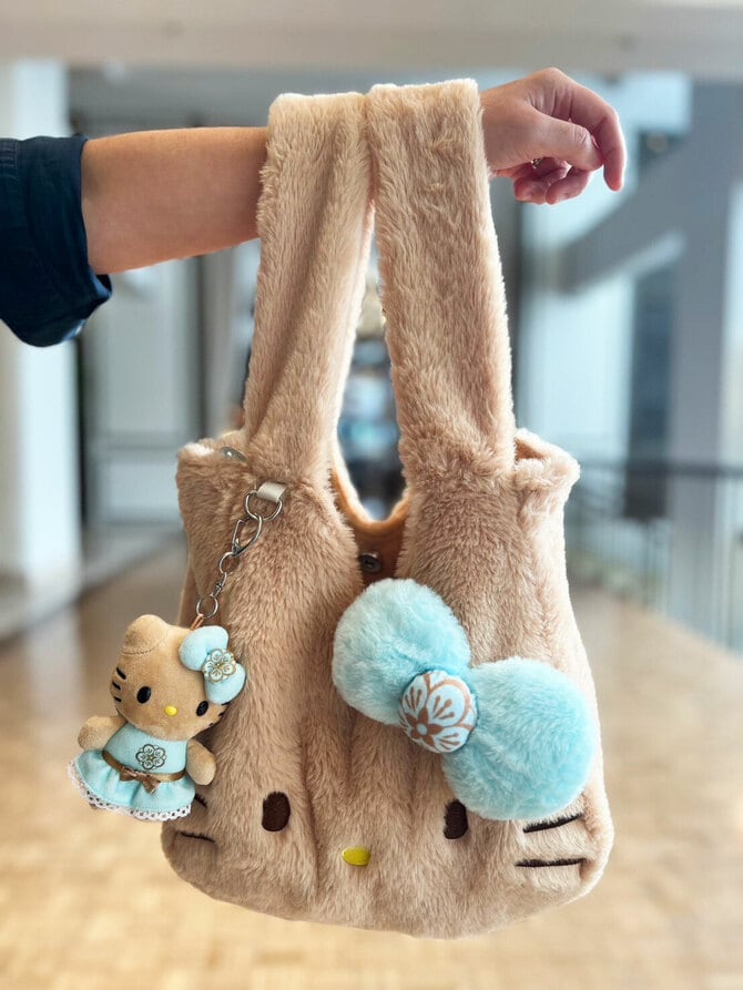 2ページ目)カハラ“日焼けキティ”、ディーン&デルーカ“デニムシリーズ