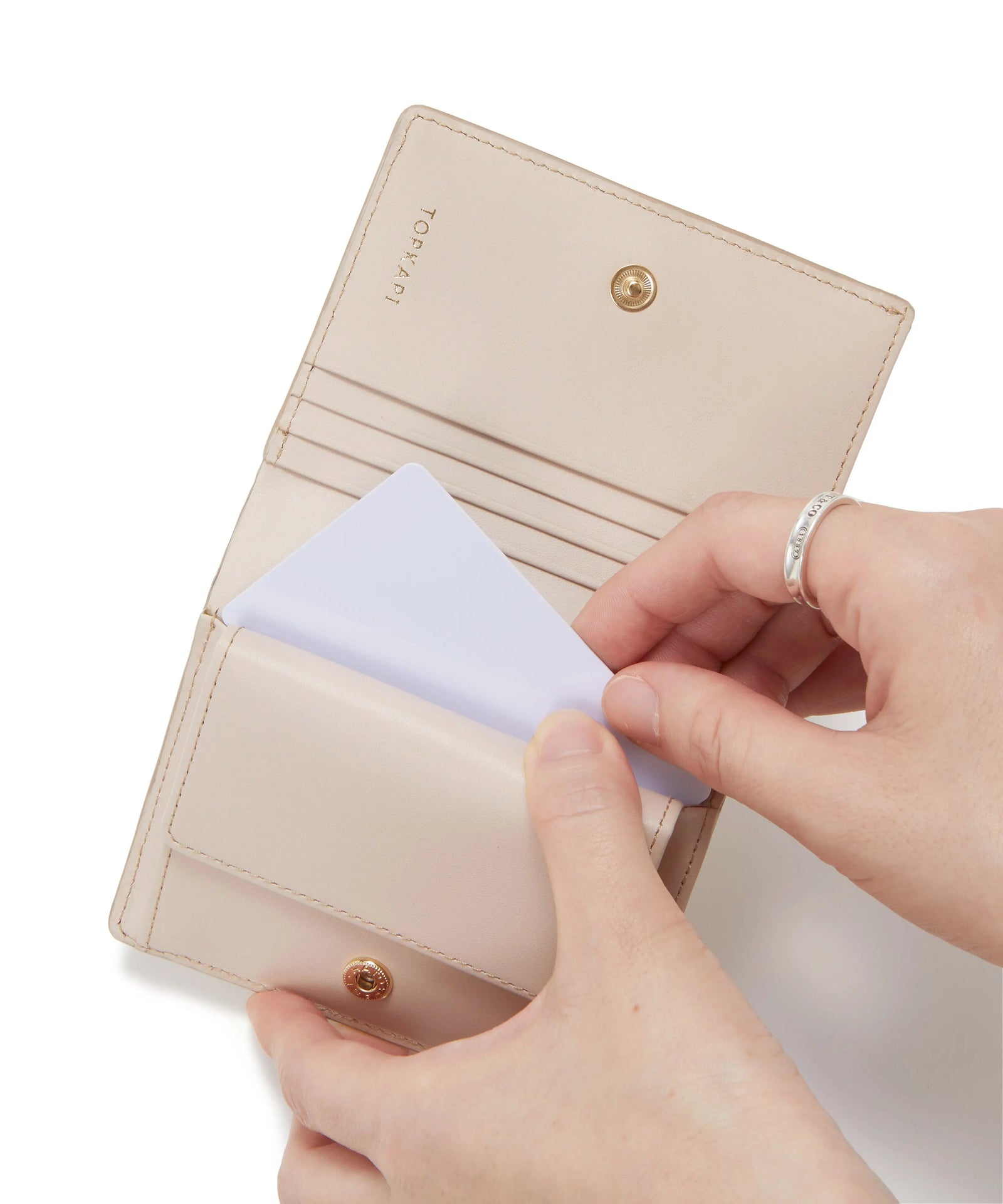 5111480045009915_32_1600x.jpg?