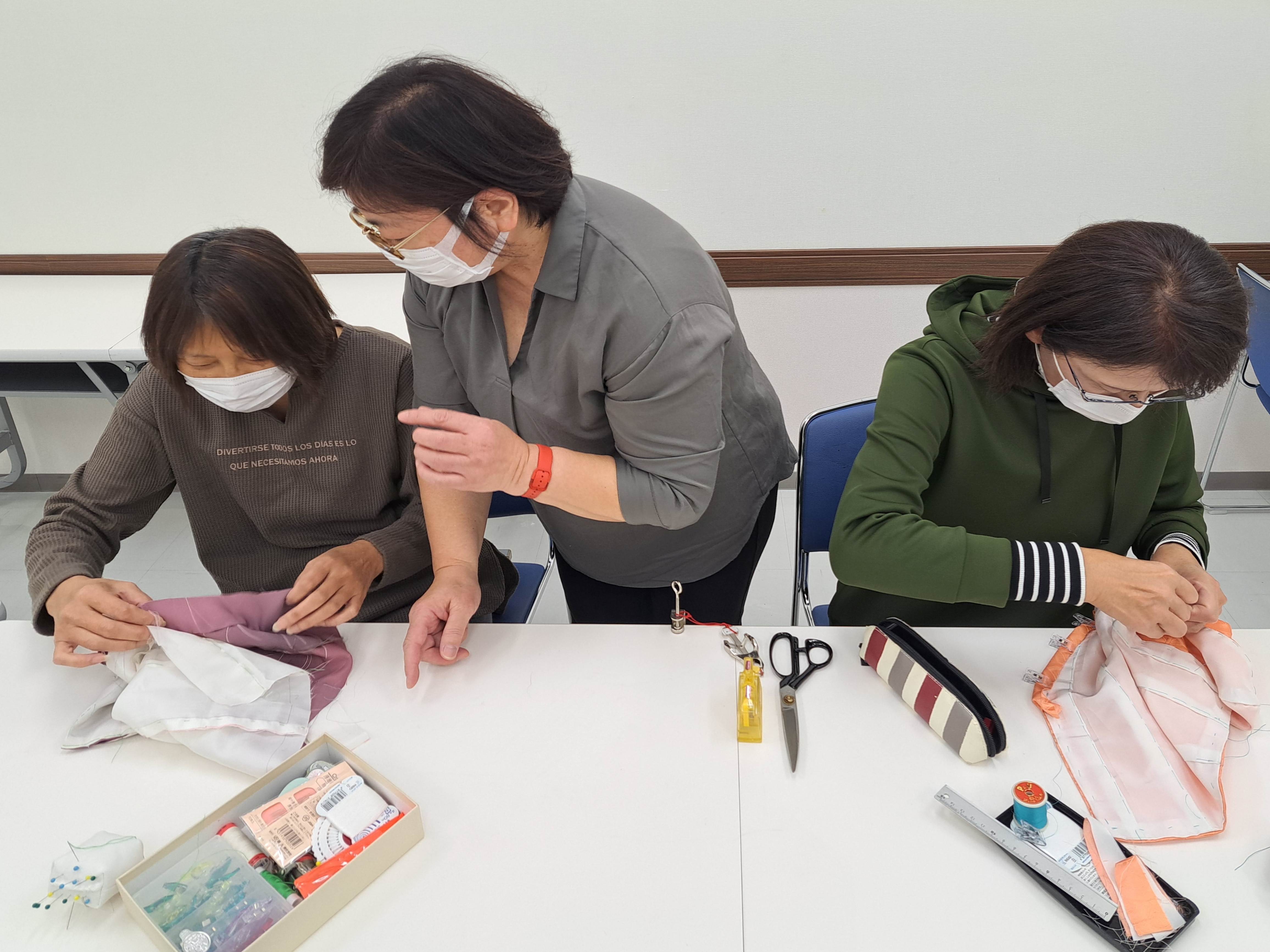 ミニチュアサイズのちりめん・正絹で作る ミニ姫きもの｜津島