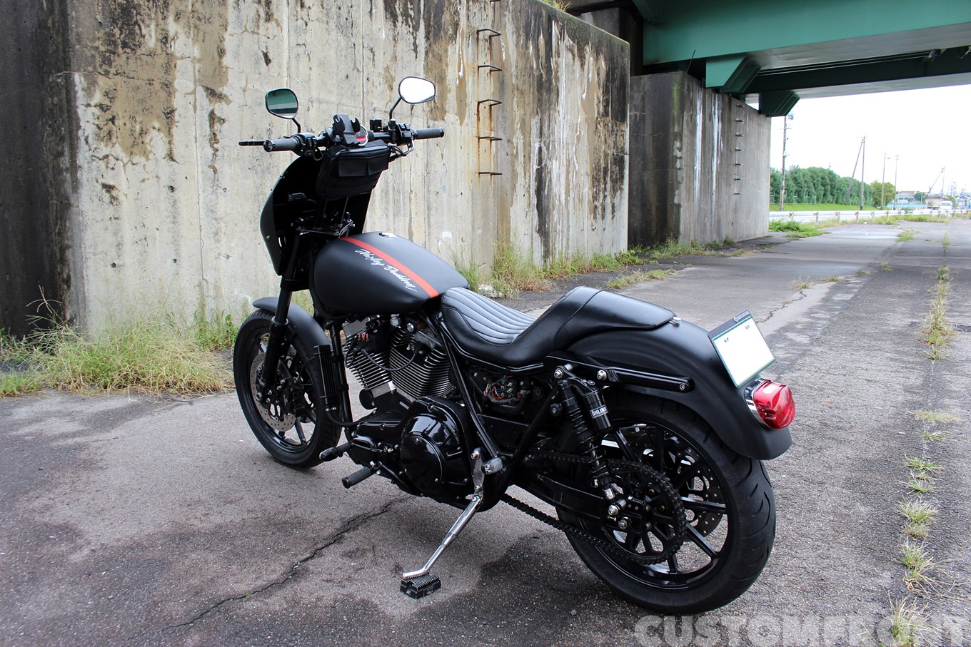 ハーレー クラブスタイル ツインカム FXLR 1993のカスタム・チャージ