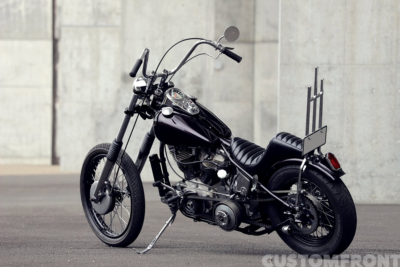 コーンショベルのロングフォークチョッパー FLT1980・モトリガレージ