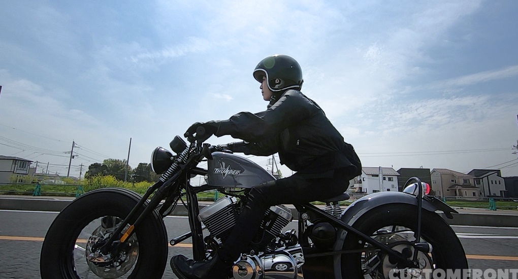 サンダーが彩る日常 1st – 女性バイクオーナー(ヘアメイクアーティスト