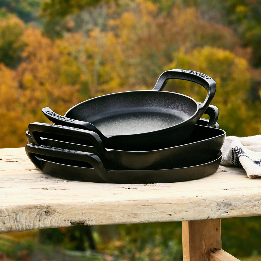 Le Creuset Cast Iron Pizza Pan - 15