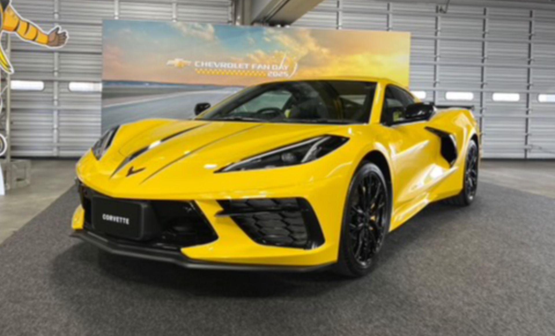 発表】CHEVROLET CORVETTE YELLOW JACKET EDITION | キャデラック桜山