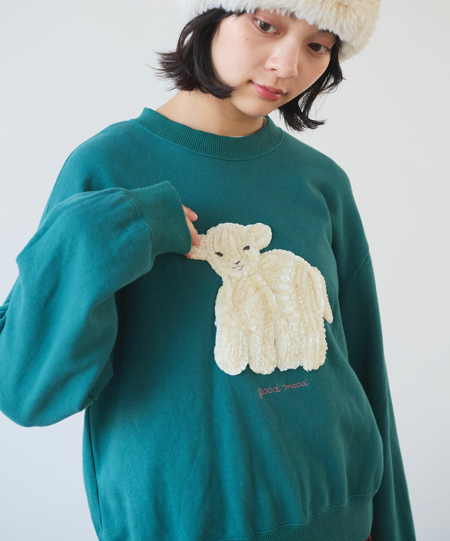 AMBIDEX Store ○ 30 / 10 コーマ裏毛 子ひつじ刺繍 スウェット(F