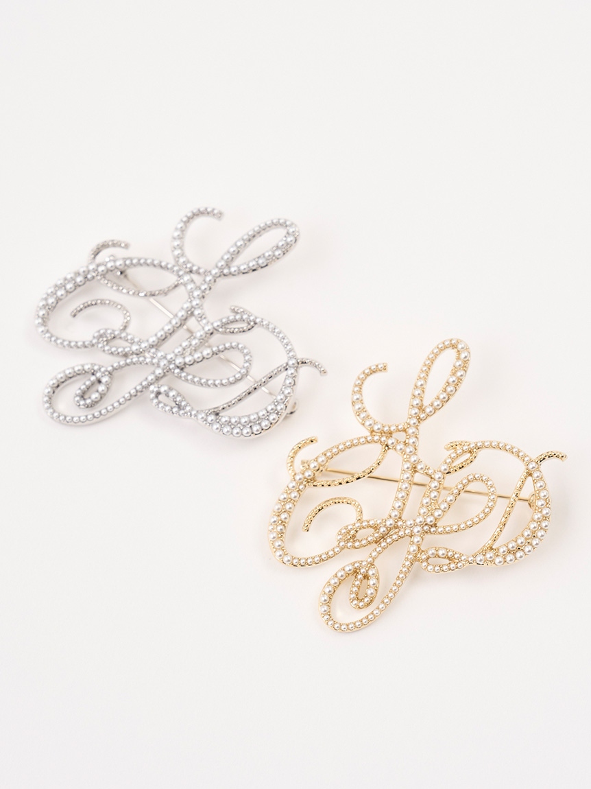 カリグラフィーロゴパールブローチ(ブローチ)｜ACCESSORIES