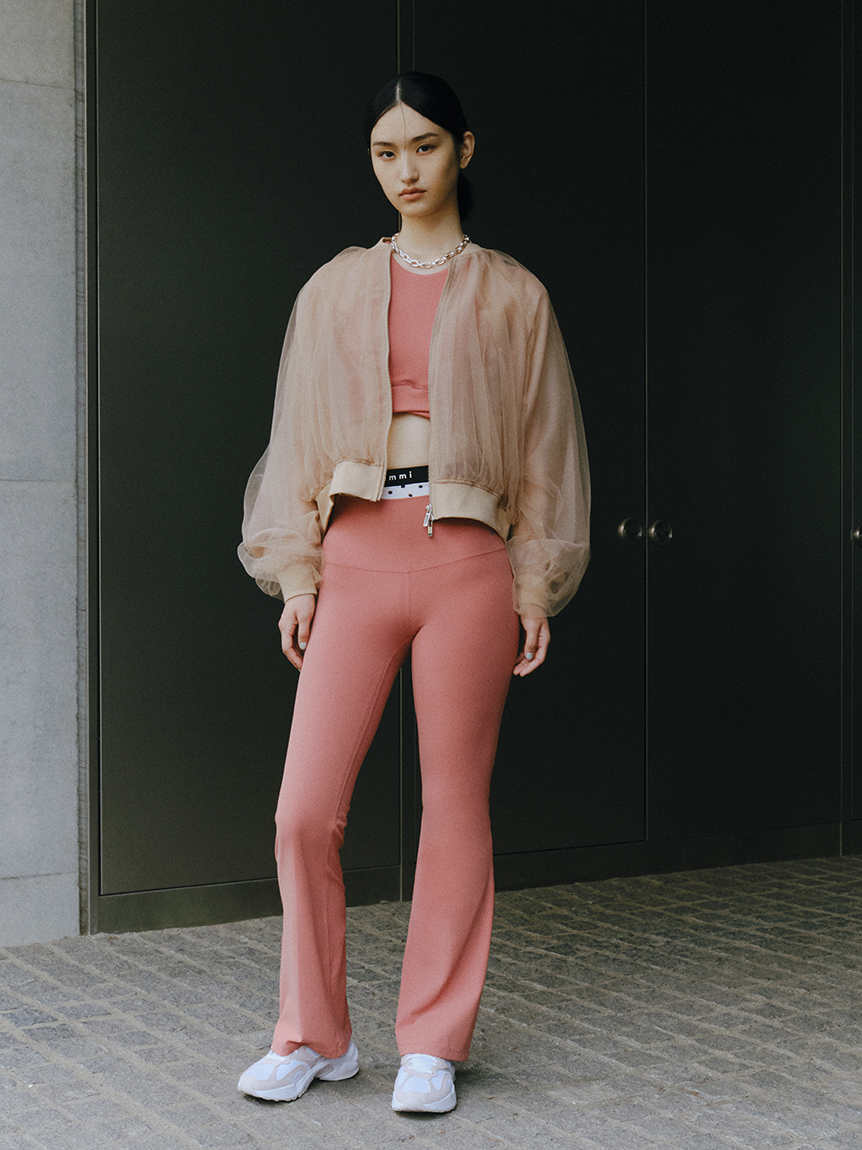 NIKE】HR フレアパンツ(ロングパンツ)｜パンツ｜emmi（エミ）の通販