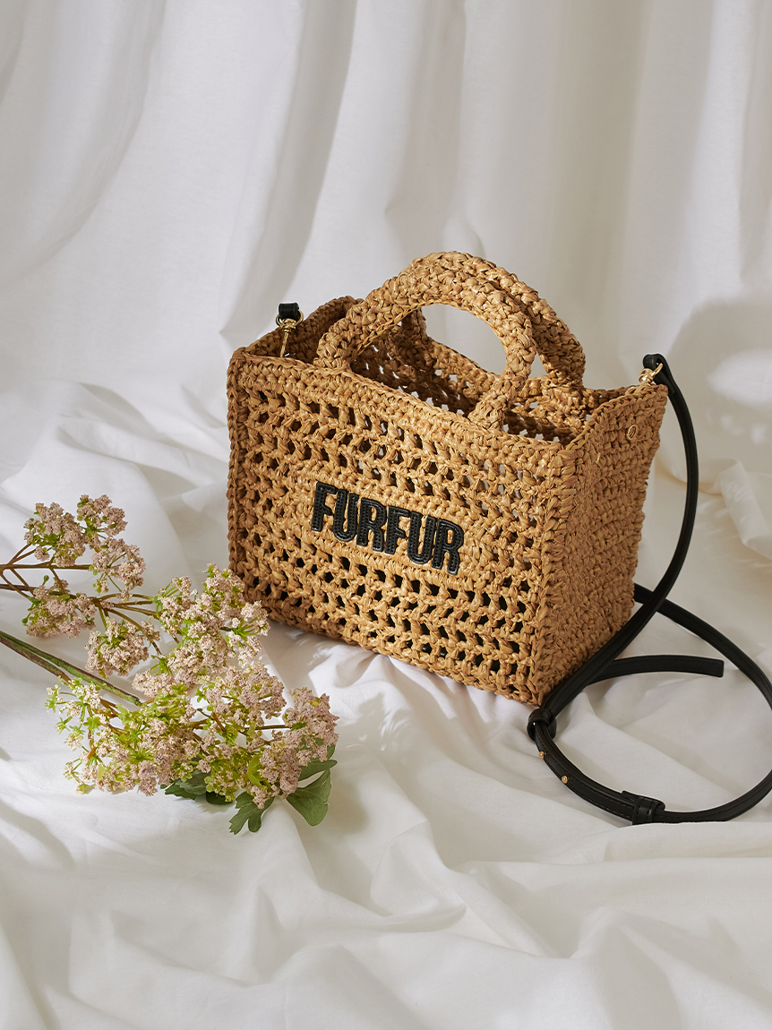 オフィシャルサイト限定カラー】ラフィアロゴトートバッグ(バッグ