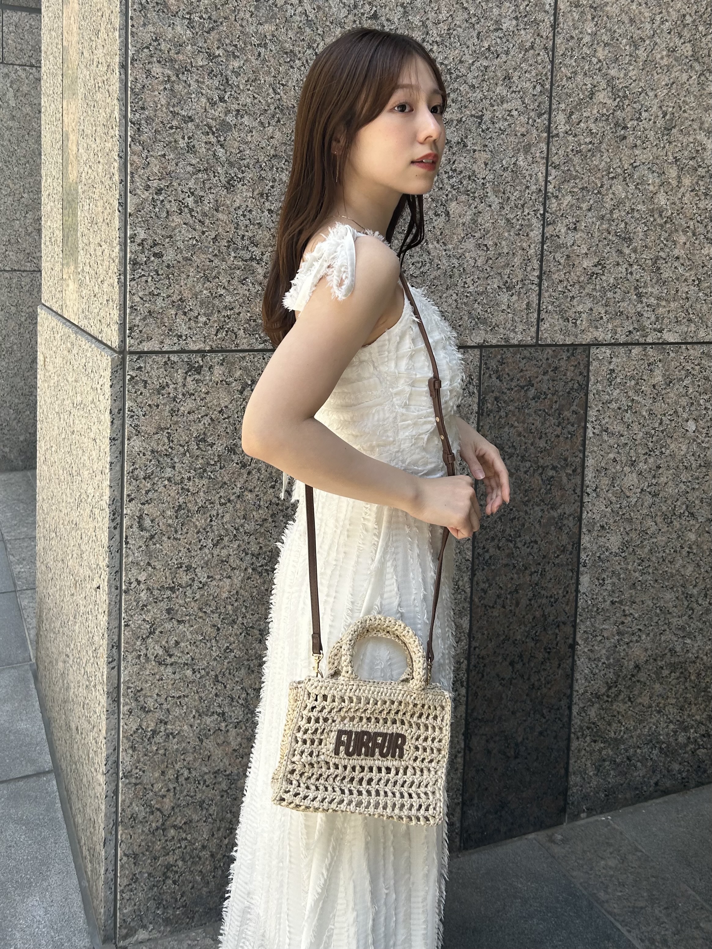 オフィシャルサイト限定カラー】ラフィアロゴトートバッグ(バッグ