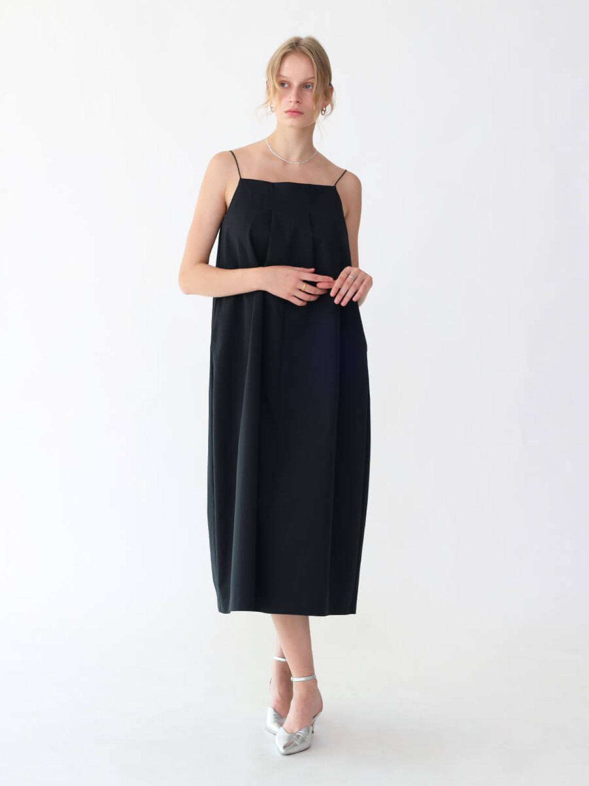 スクエアネックバルーンキャミソールワンピース(black) - Aga - Aga