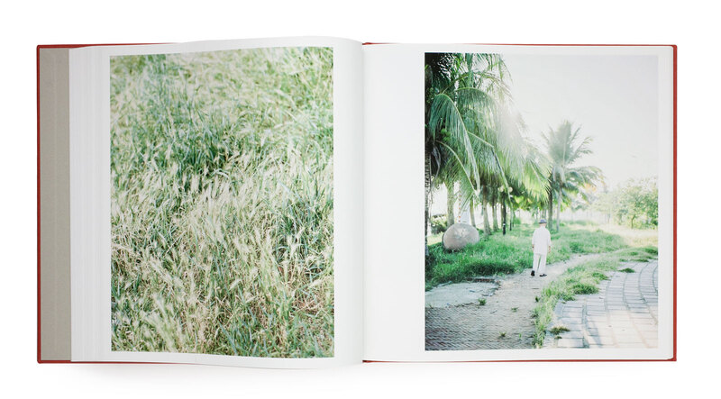 DISTANT DRUMS (GREEN) - 濱田英明 | shashasha 写々者 - 写真集と