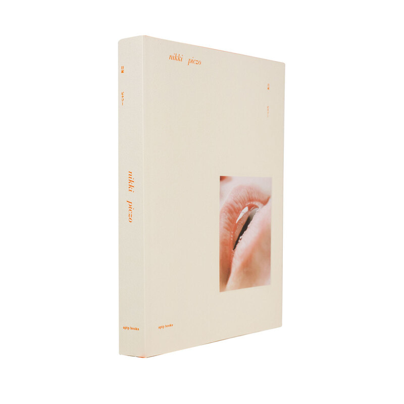 Nikki - piczo | shashasha 写々者 - 写真集とアートブック