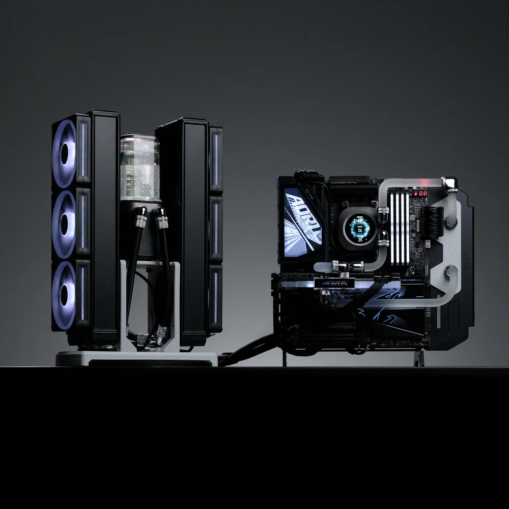 Hydro X Custom Loop Open Frame Prototype | PC Builds | CORSAIR