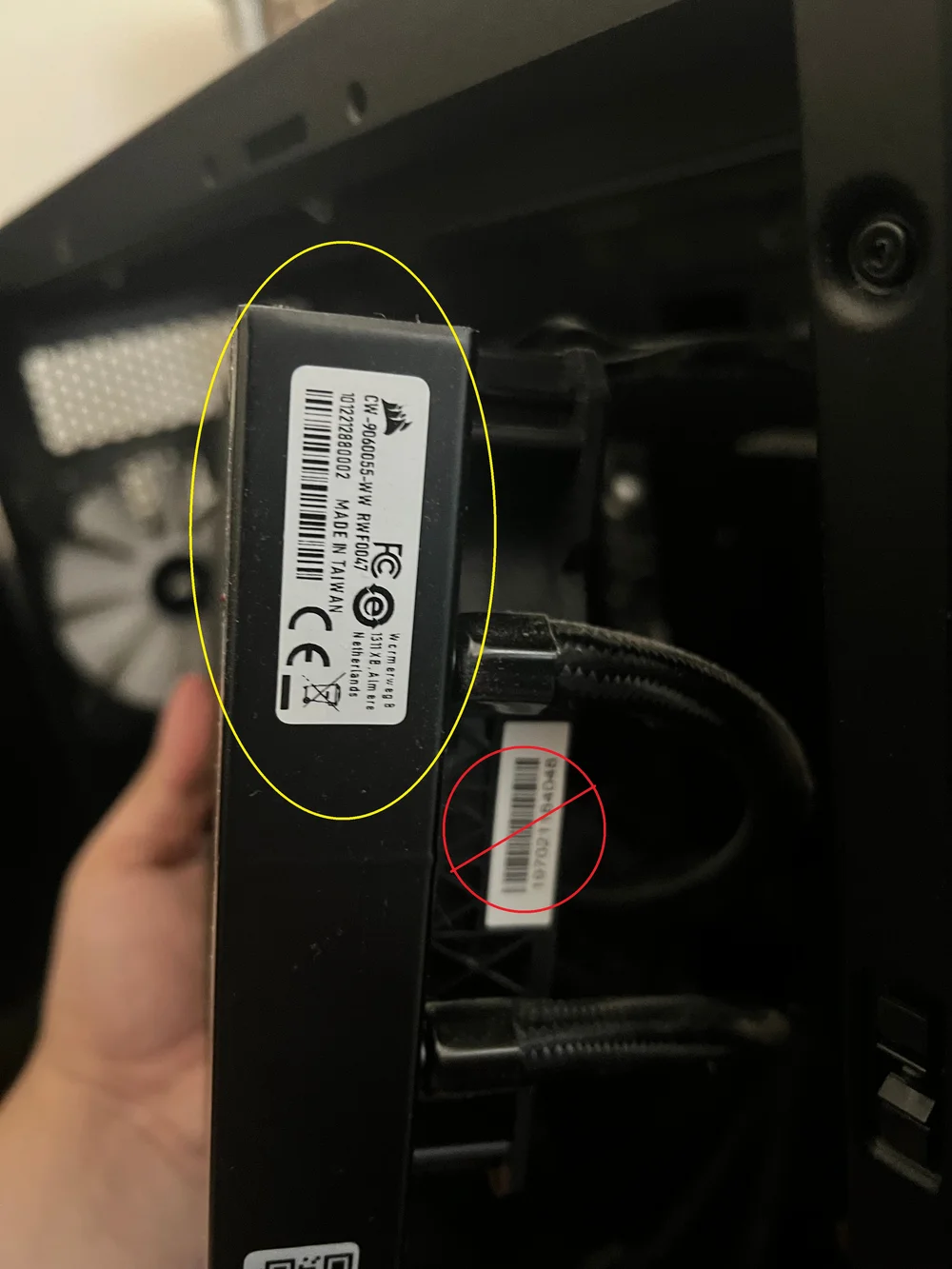 CORSAIRハードウェアのシリアル番号または部品番号の確認方法 | CORSAIR