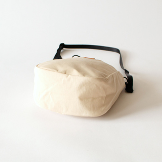 別注】ショルダーバッグ CHALK SHOULDER LIGHT BEIGE／STANDARD SUPPLY