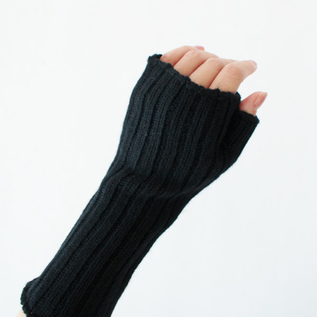 カシミヤリブリストウォーマー／WILLIAM BRUNTON（ウィリアム