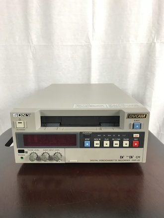 Rent a Sony DSR-20 Compact DVCAM/ DV VTR, Best Prices | ShareGrid