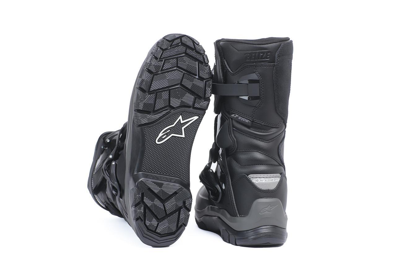 全天候型でしかも歩きやすい！ アドベンチャー・ツーリングにちょうど