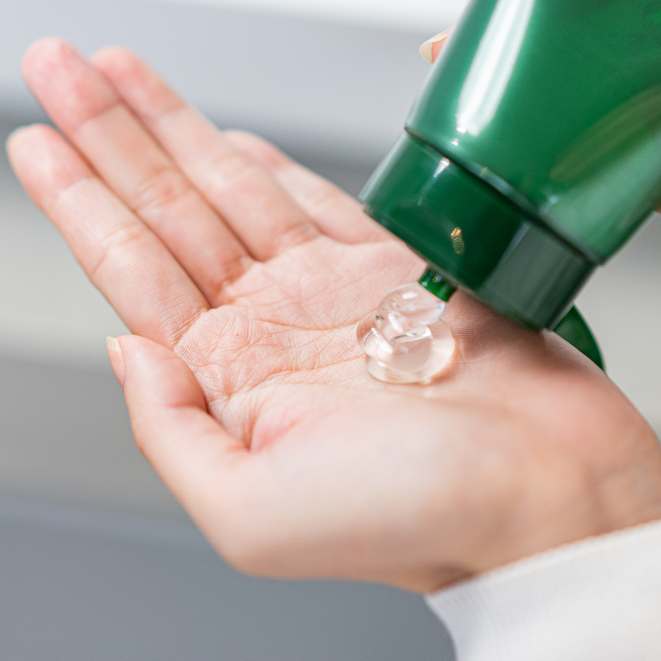 乾燥肌・敏感肌の社長が開発した基礎化粧品「アクシリオ」のEC通販