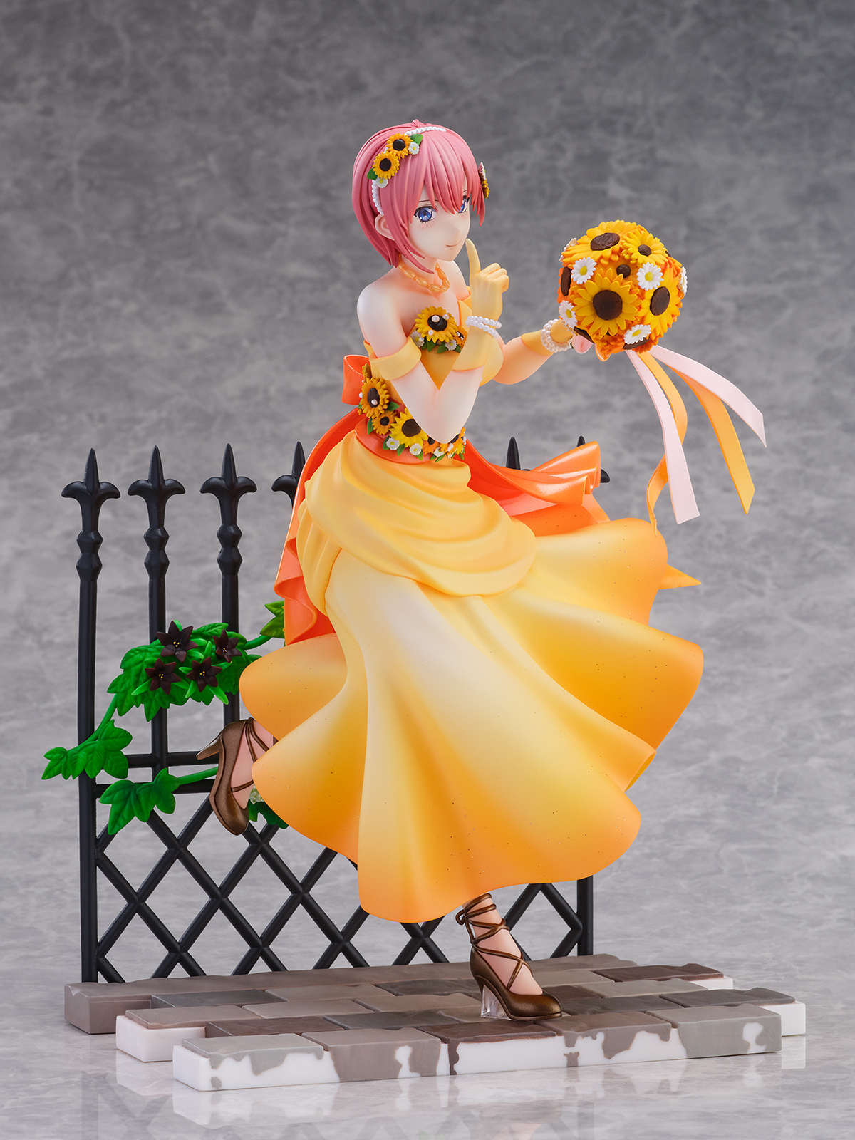 SHIBUYA SCRAMBLE FIGURE 中野 一花 -Floral Dress Ver.- 1/7スケール