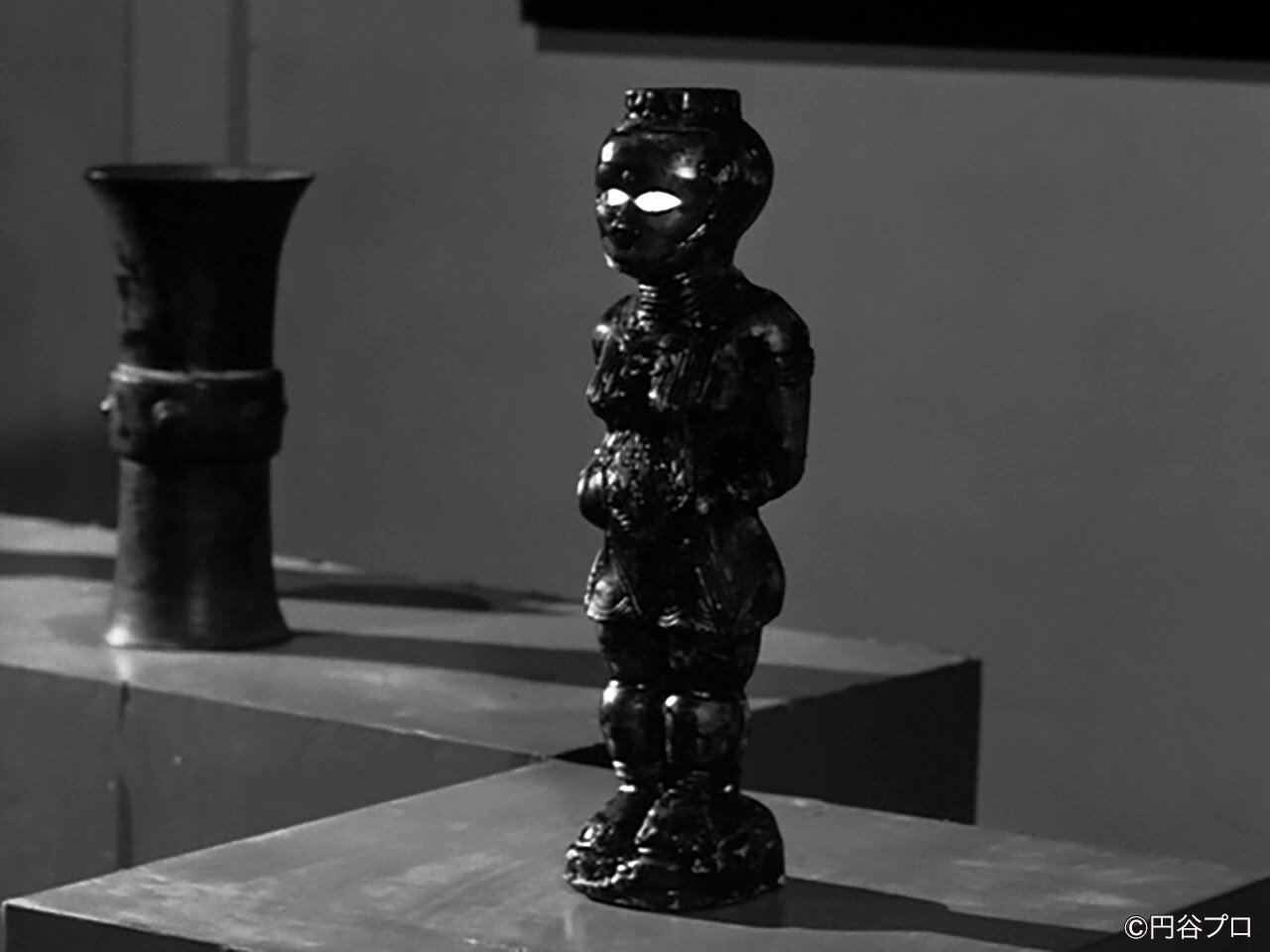 6月12日 ウルトラQ 貝獣ゴーガの呪いが発動 東京が火の海に