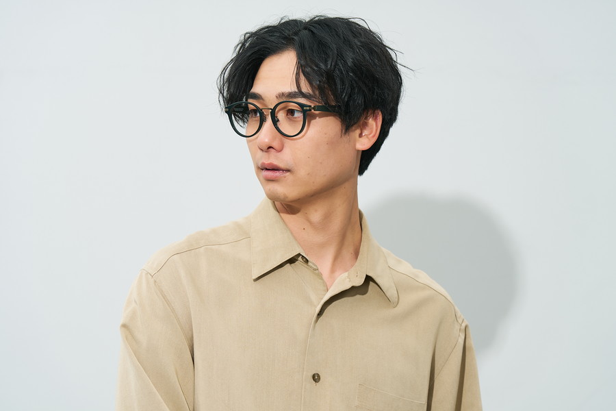 スペシャルプライス]ラバーテンプルが特徴のボストン型メガネ[中顔面