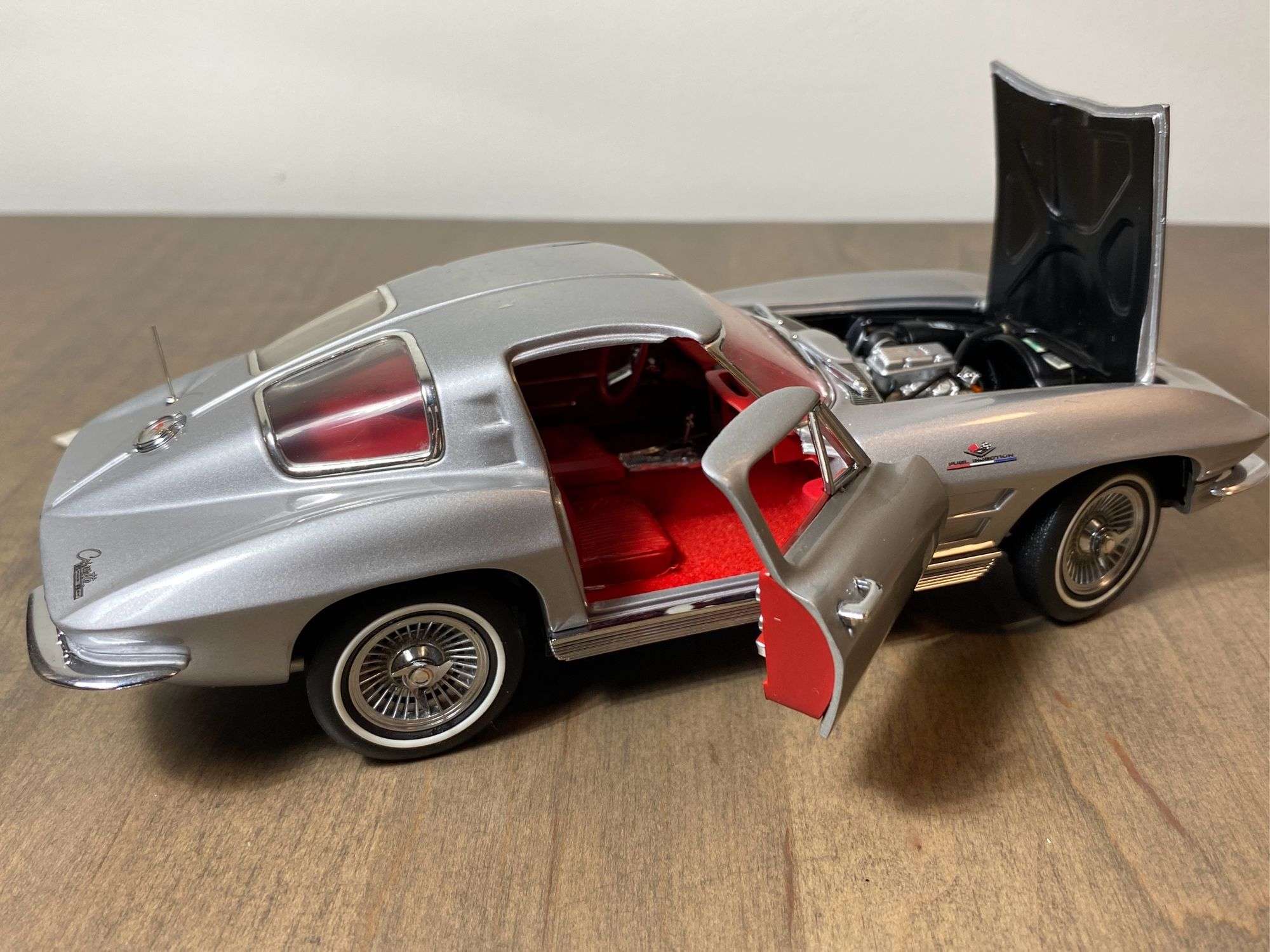 Franklin Mint Precision Models 1963&1965 Corvettes,1/24 Scale