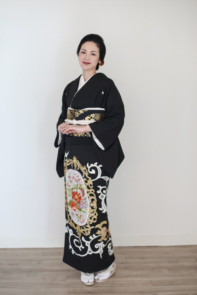 刺繍が魅力の黒留袖レンタル、失敗しないための選び方 | ゆめや通信