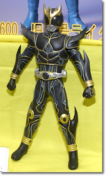 1/6 仮面ライダー クウガアルティメット ブラックアイバージョン (内箱