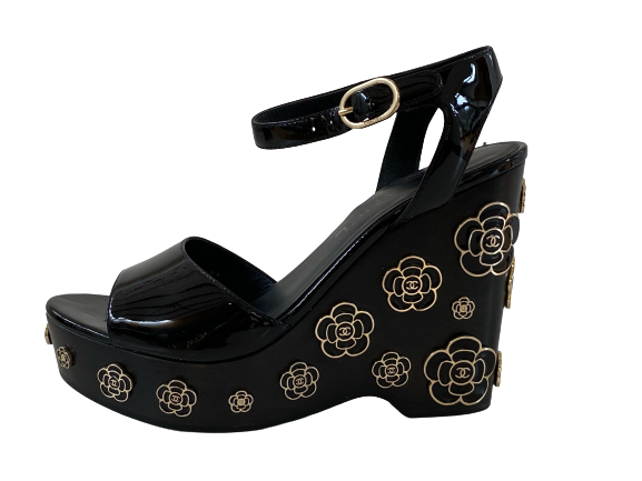 CHANEL CC CAMELLIA FLOWER BLACK PATENT LEATHER WEDGES IT 37 US 6 - 6.5
