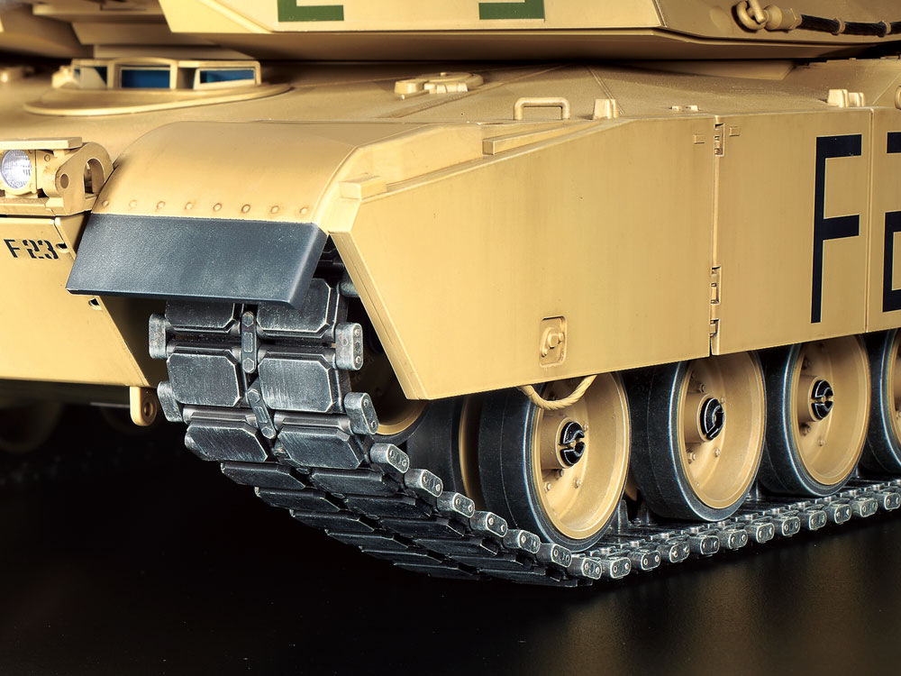 タミヤ 1/16 RCタンクシリーズ アメリカ M1A2 エイブラムス戦車 フル