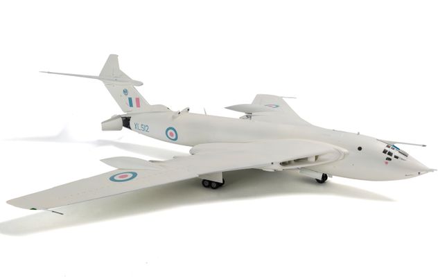 A12008 Handley Page Victor B.2 1:72