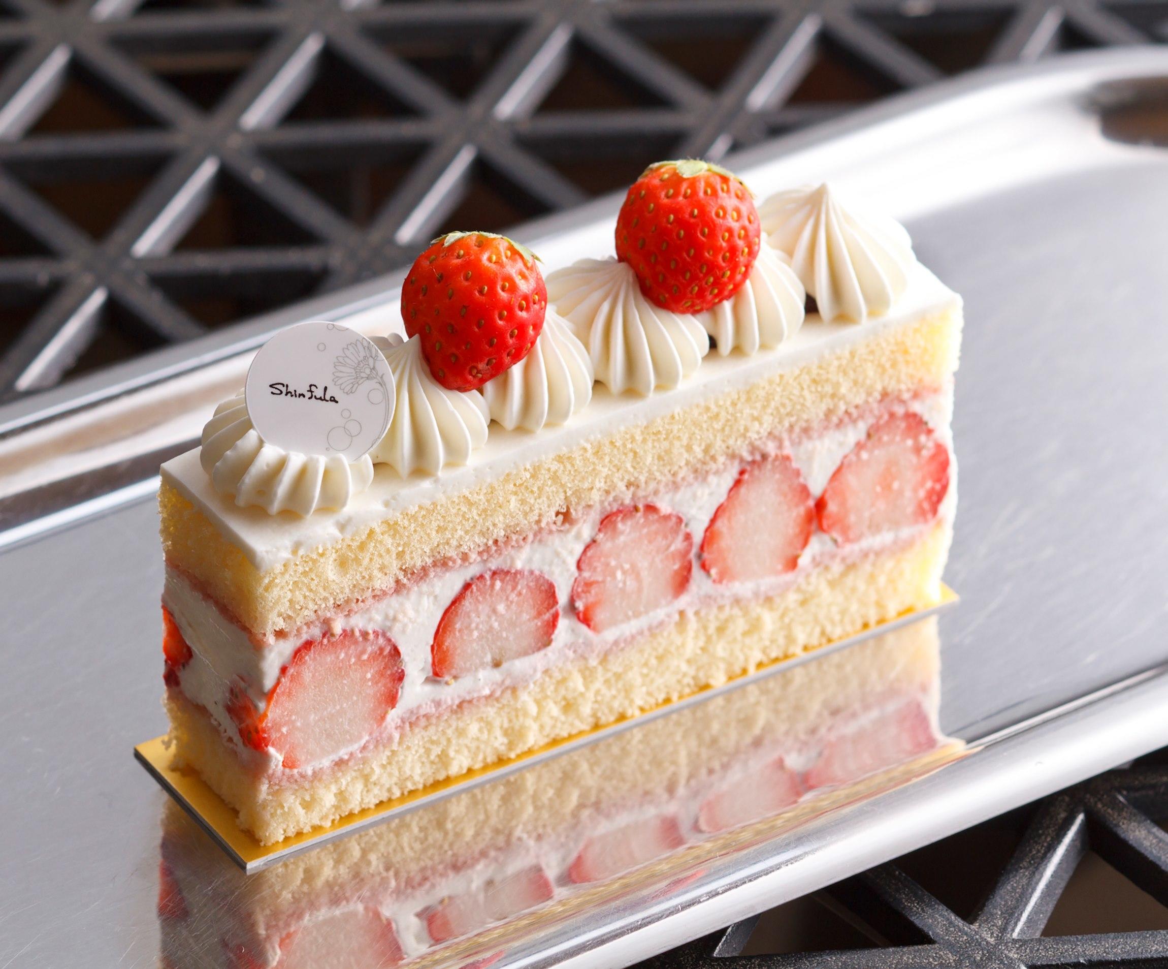 スーパーストロベリーショートケーキ ｜「Shinfula」のケーキ④