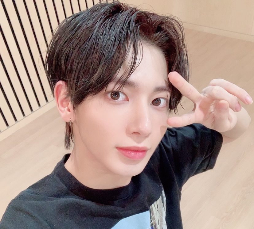 txt テヒョン ラザダ txt テヒョン lazada freeze ヨントン