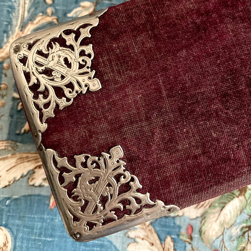 ベルベットのグローブボックス エンジ色 フランス | アンティーク