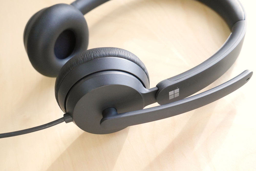 Microsoft モダン USB ヘッドセット」レビュー。Teams認定、Web会議用
