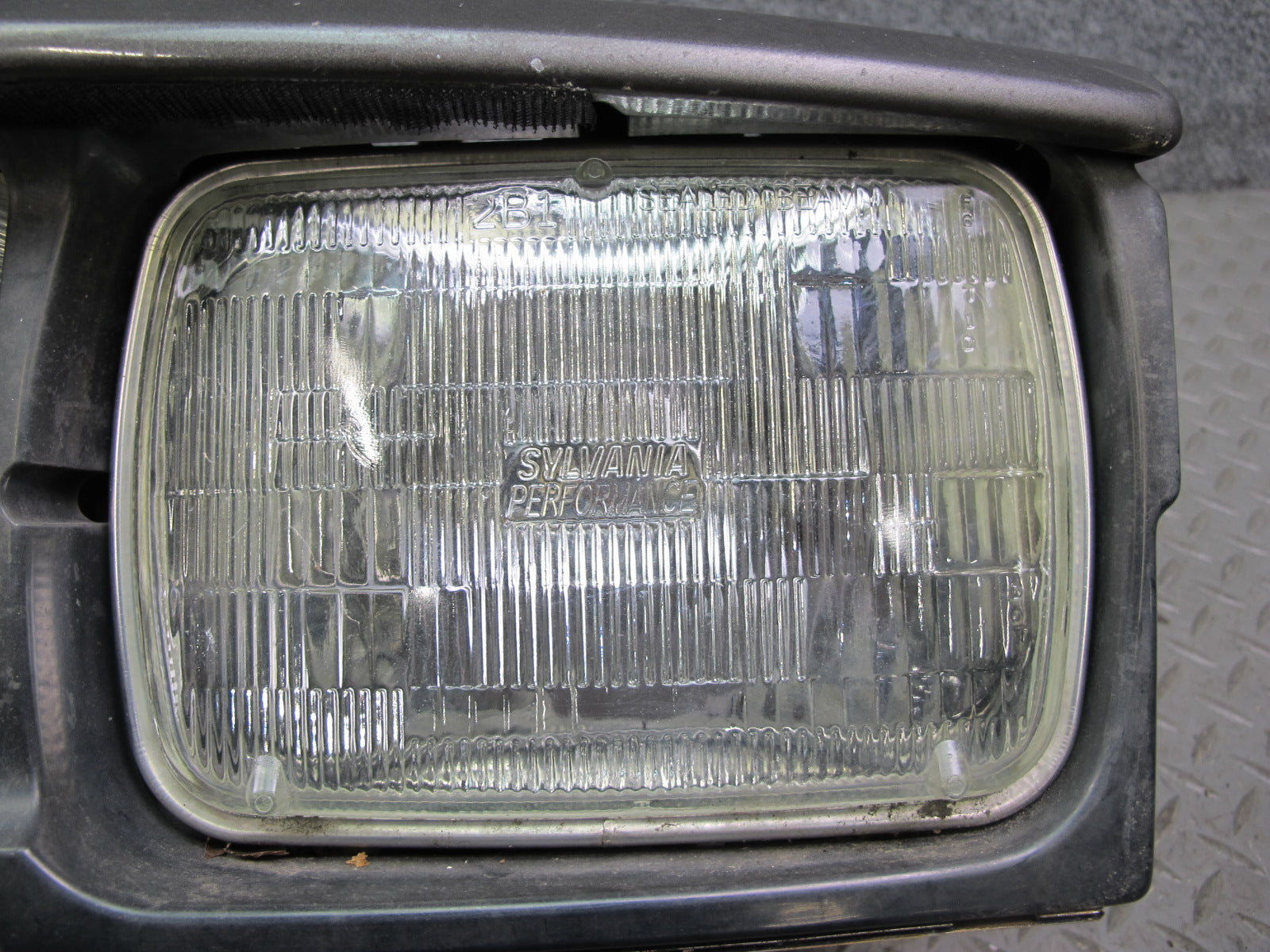 84-86 Nissan Z31 300ZX Front Left POP UP Headlight Lamp w Motor