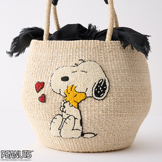 優待価格[VIOLAd'ORO]刺繍かごバッグ 【PEANUTS】 | KOBUNSHA SELECT
