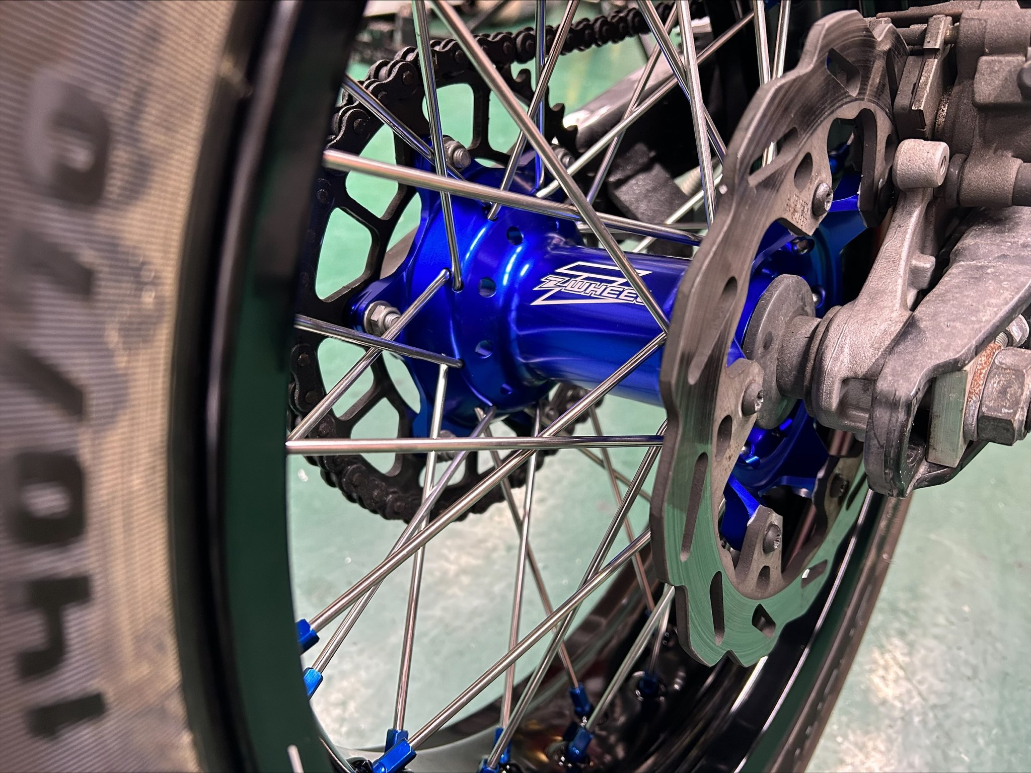 ダートバイクプラスブログ|WR250XにZｰWheelホイールを！