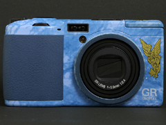 写真で見る「GR DIGITAL1周年記念モデル」