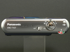 写真で見る「LUMIX DMC-FX07 限定漆モデル」