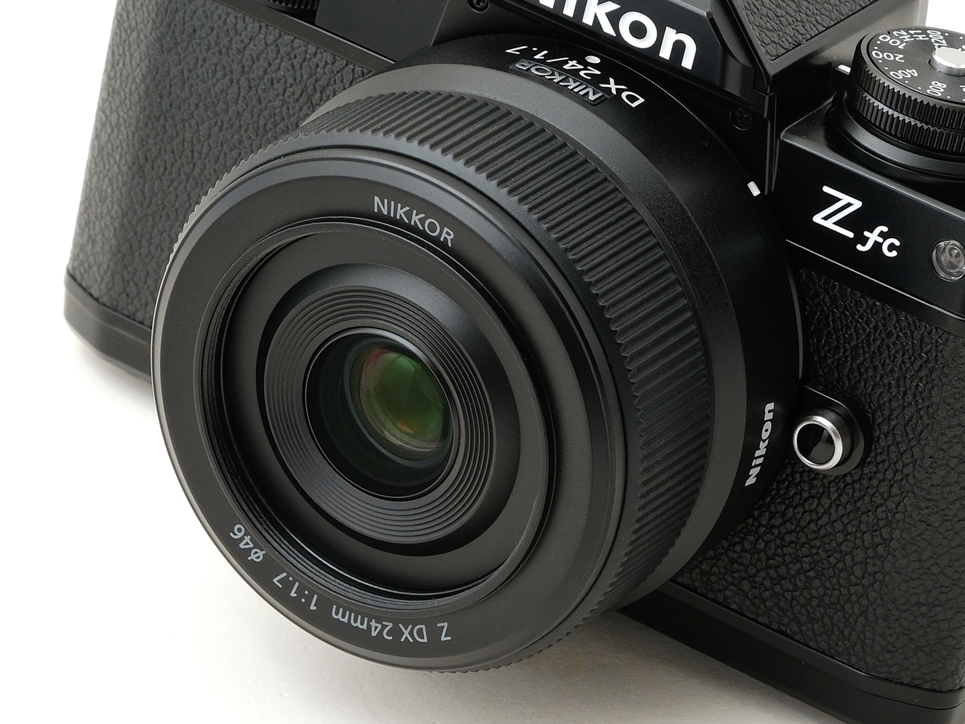 交換レンズレビュー：“小さくて軽い” 35mmAF単焦点レンズを一挙紹介