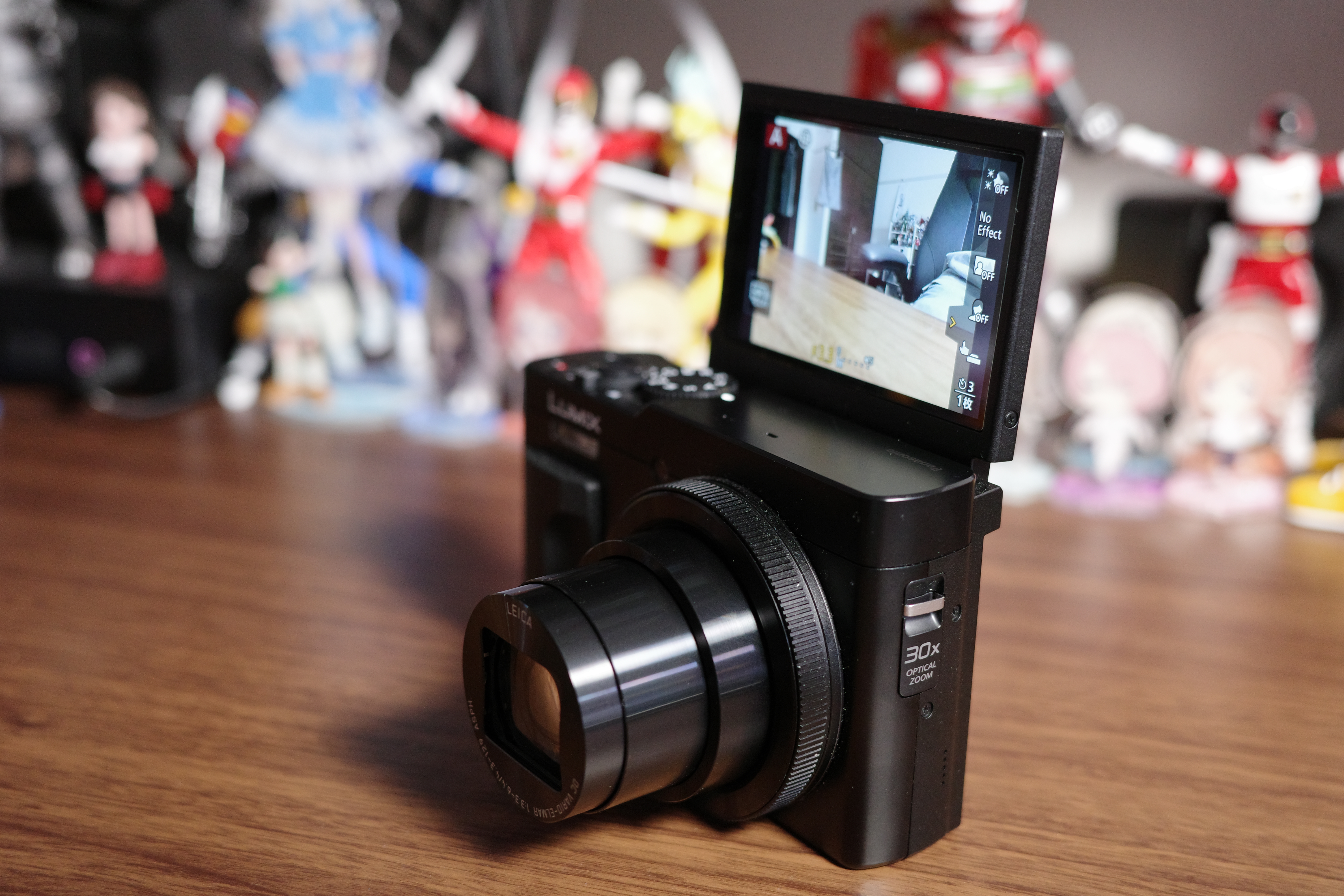 DC-TZ99使用感レビュー|ポケットにギリギリ入る光学30倍ズーム