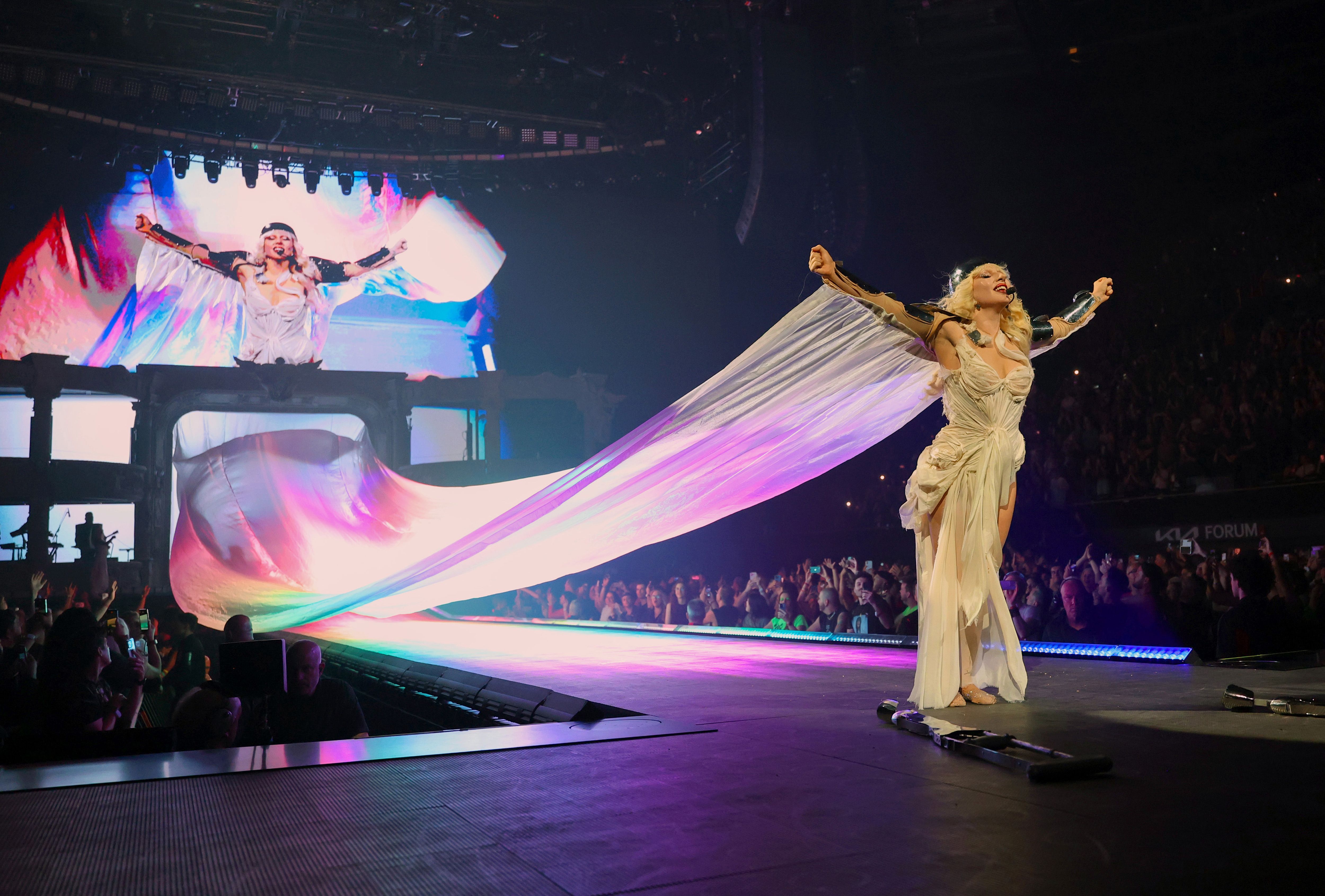 Lady Gaga 'Mayhem Ball' Review: A Haunting Dance Keeps Audience In