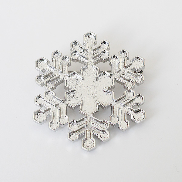 Deco bijou / 雪の結晶ブローチ