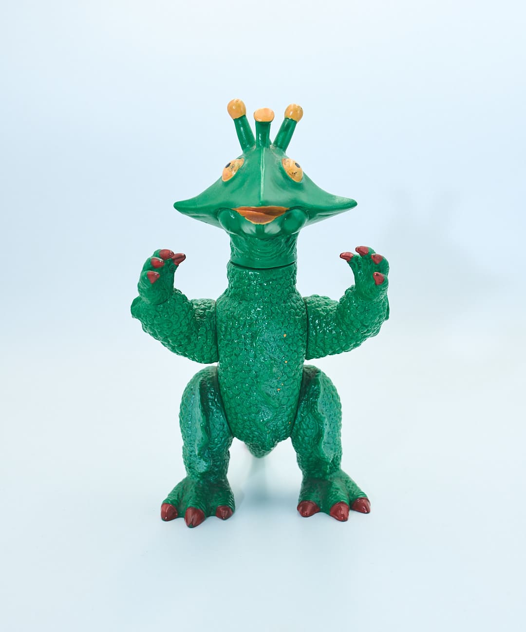 日本の「ソフビ」文化をつなぐ、伝説の会社と職人を訪ねて